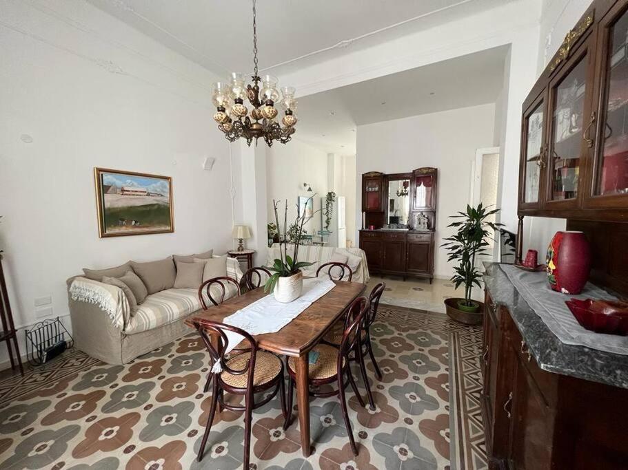 Lux Domus Apartment Bari Exterior foto
